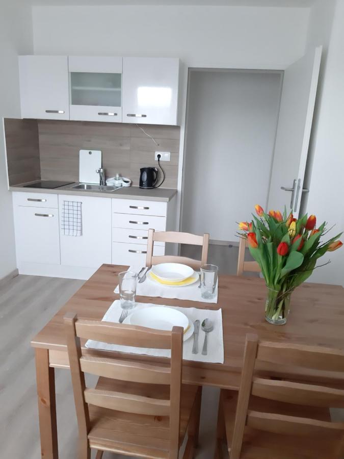 Eisenstadt Apartments ภายนอก รูปภาพ
