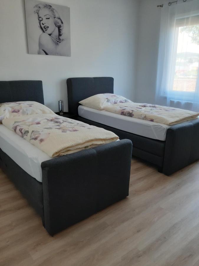 Eisenstadt Apartments ภายนอก รูปภาพ